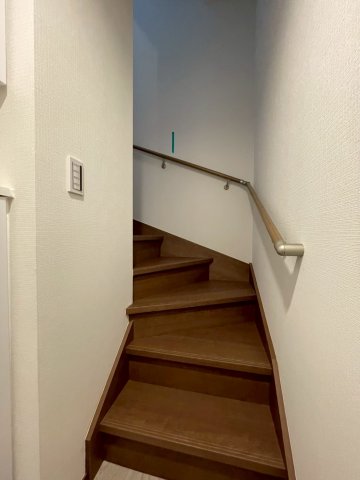 FAIR上井草301号室 玄関