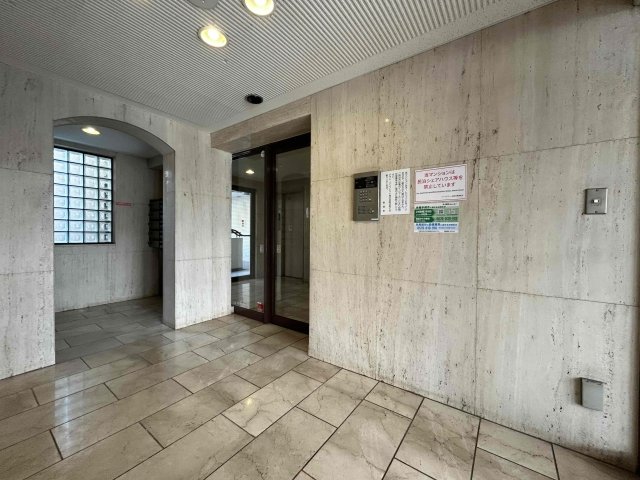 マートルコート豪徳寺 エントランス