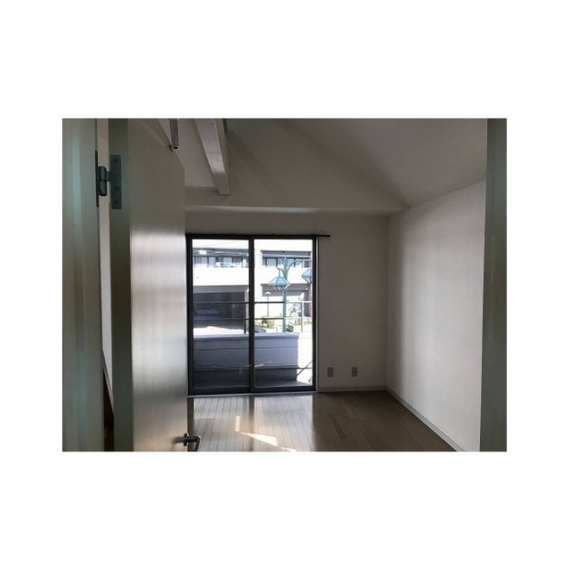 トレドール相模が丘 内観