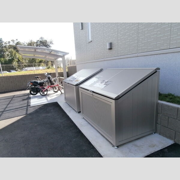 セジュールⅤ 敷地内ゴミ置場