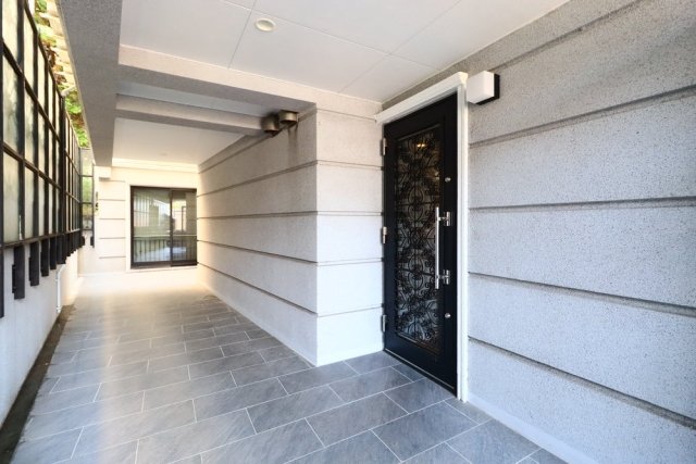 Apartment小石川後楽園 エントランス