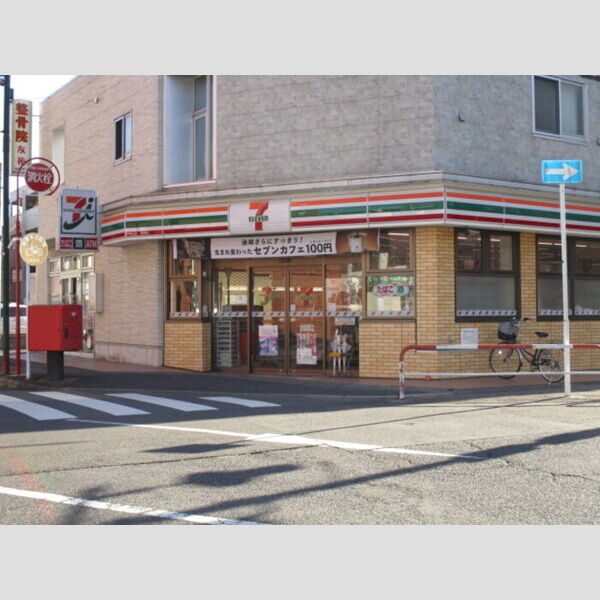 リビングタウン南花島　A セブンイレブン松戸上本郷駅前店