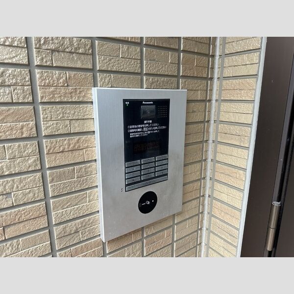 メゾン さくら けやき　けやき エントランス