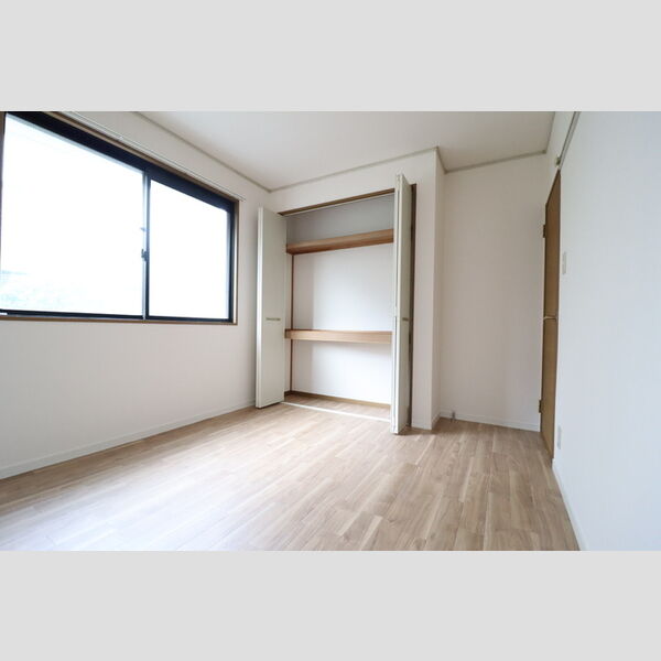 レインボーハイツ　Ⅱ番館101号室 洋室