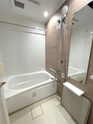 プライムメゾン千葉新町0302号室 お風呂