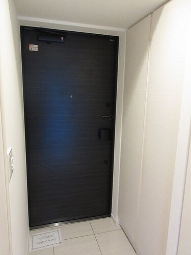 ライオンズ千代田岩本町ミレス 玄関　※2023年2月撮影時