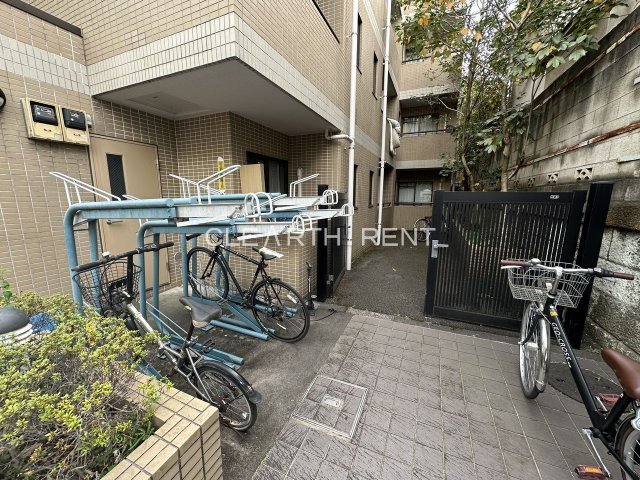 菱和パレス駒場東大前1階 ☆駐輪場☆