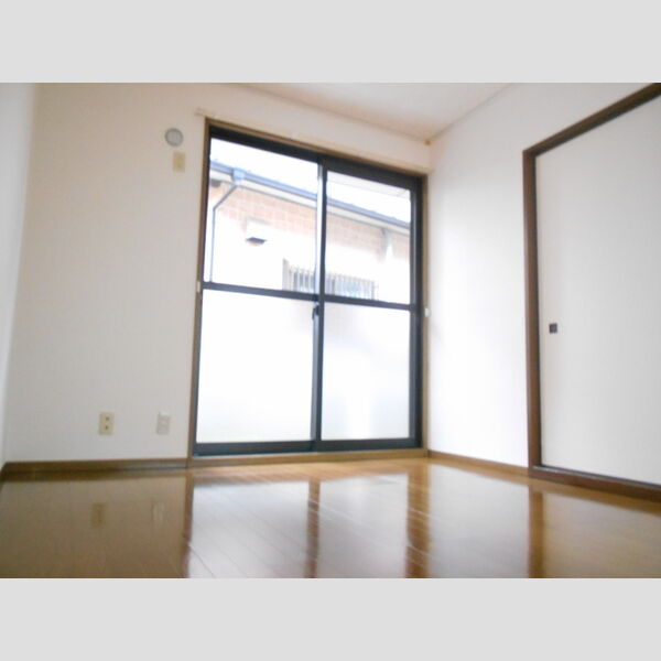 エスポワール海和101号室 洋室東