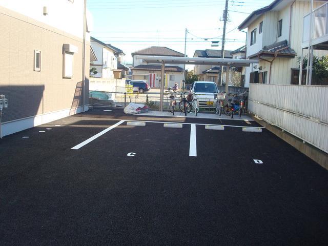 アスセーナ 駐車場
