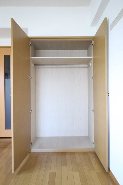 ＯＬＩＯ東神田 クローゼット