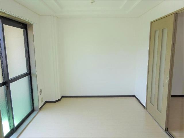 フォレストガーデン 洋室①