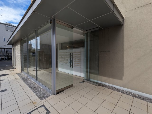 ルポール北加瀬302号室 エントランス