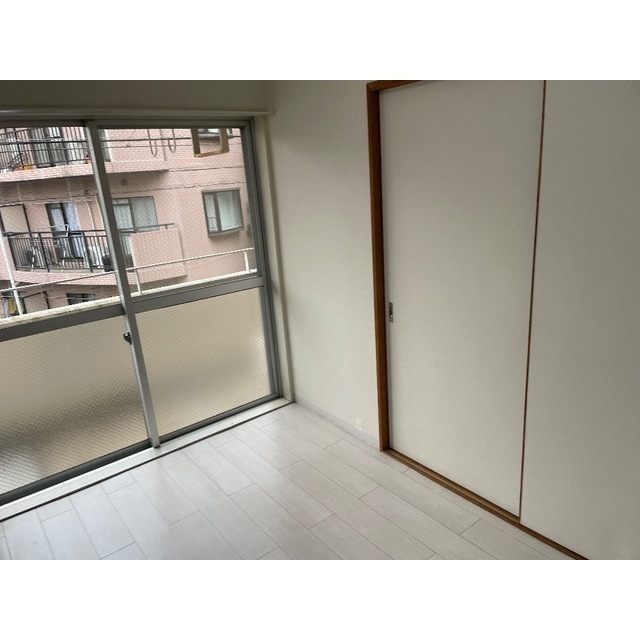 レヂオンス小手指205号室 リビング