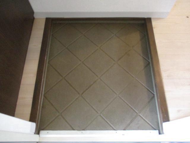 メンバーズタウンかすみ2階 玄関