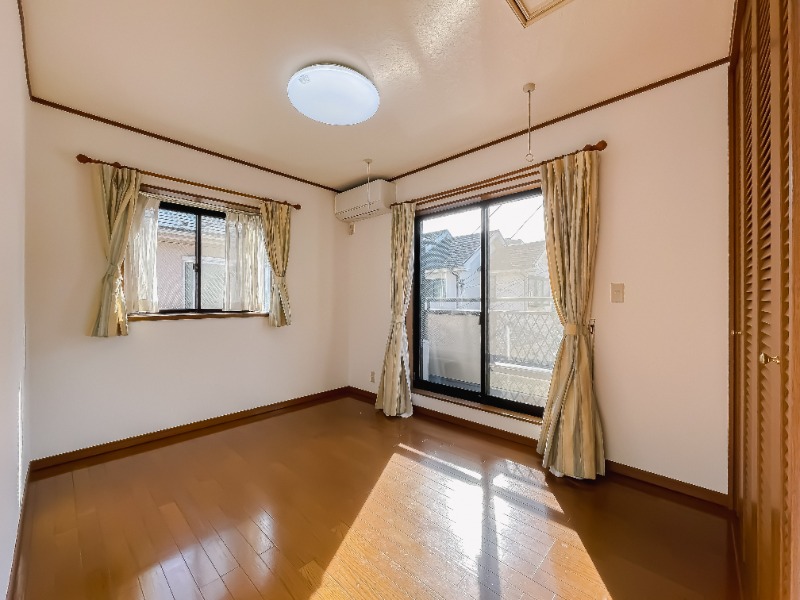 下連雀５丁目貸家 ■2階、5.25帖