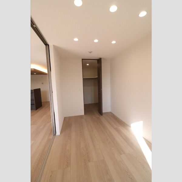 センカⅢ303号室 洋室5.6帖