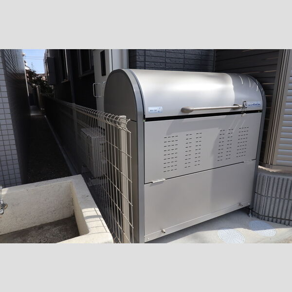 Baan Rak Haru201号室 入居者様専用ゴミストッカー