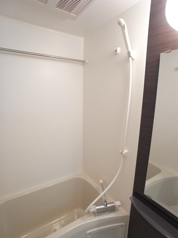 リブリ・グランレーヴ1階 お風呂