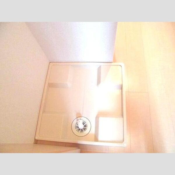 West Fiveーs102号室 室内洗濯機置場