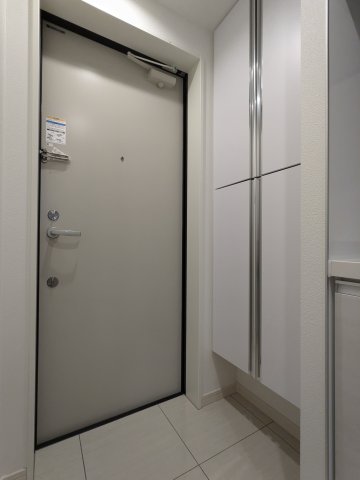 グランピア中野坂上0205号室 玄関