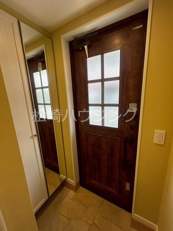 上高田2丁目11戸建 玄関