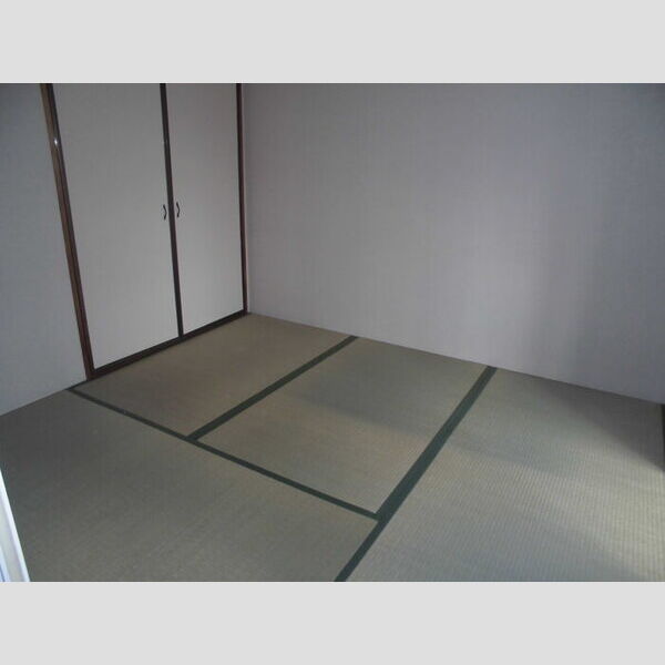 グランドヒルズ301号室 同建物別部屋の参考画像