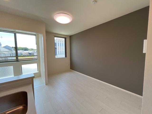 プルトワ リビング