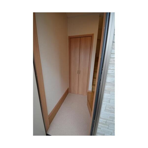 プレアデス203号室 玄関