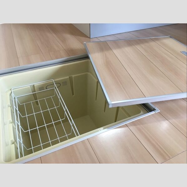 ファミーユ　恵101号室 床下収納庫