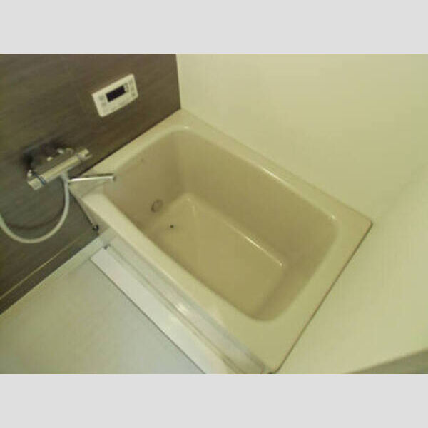 シャインクロコ 103(浴室)