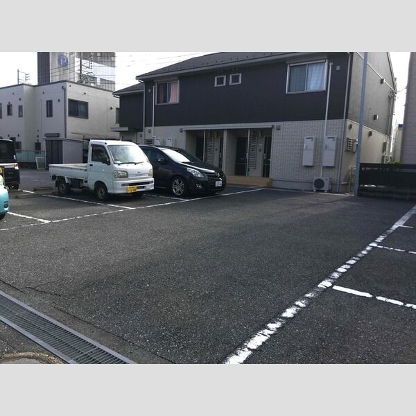 River　Palace(リバーパレス) 駐車場