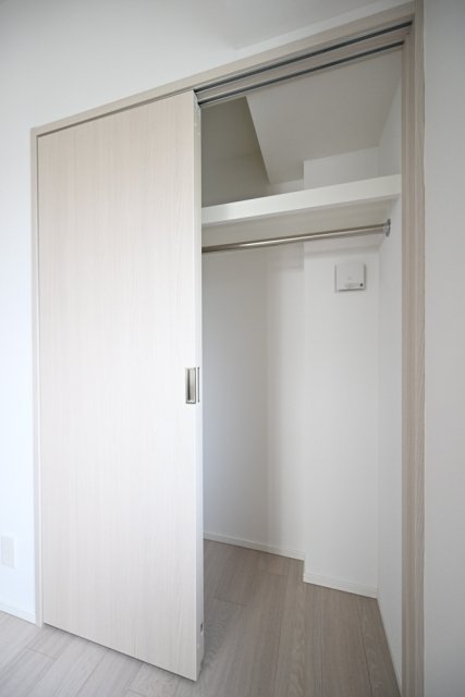 サンウッドフラッツ新宿四谷三丁目2階 （洋室2）