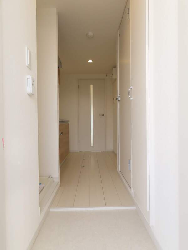 リブリ・June HAPPINESS1階 玄関