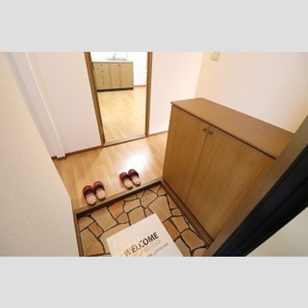 トリニシティ　弐番館103号室 玄関