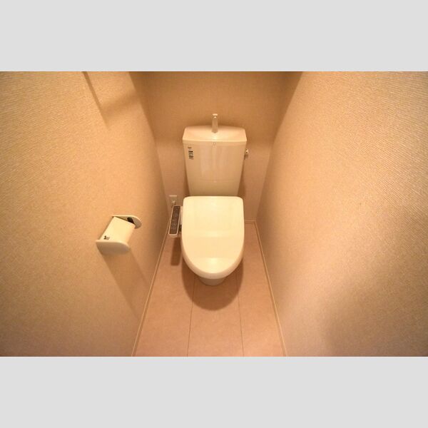 グランメゾン北野113号室 トイレ