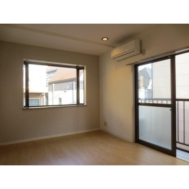 栄ハイツ リビング