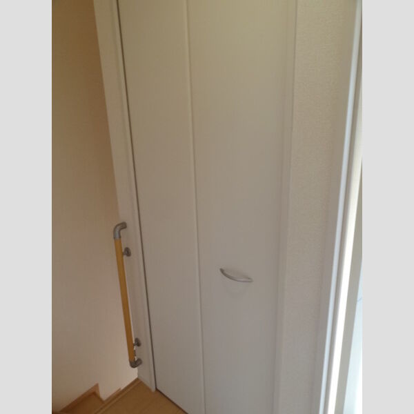 サウスユーコート201号室 廊下収納