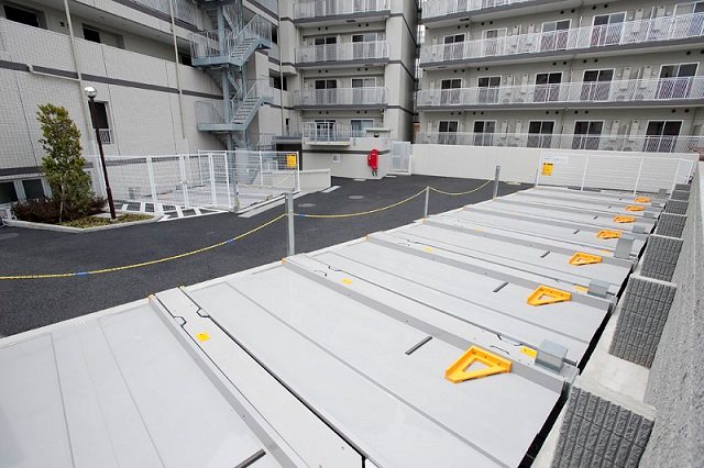 レジディア杉並方南町 駐車場