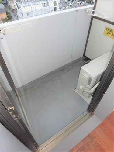 ライオンズプラザ新横浜9階 同建物別部屋の参考画像