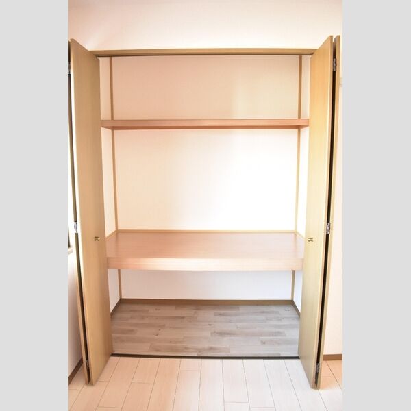 エントピアマルオカ202号室 クローゼット