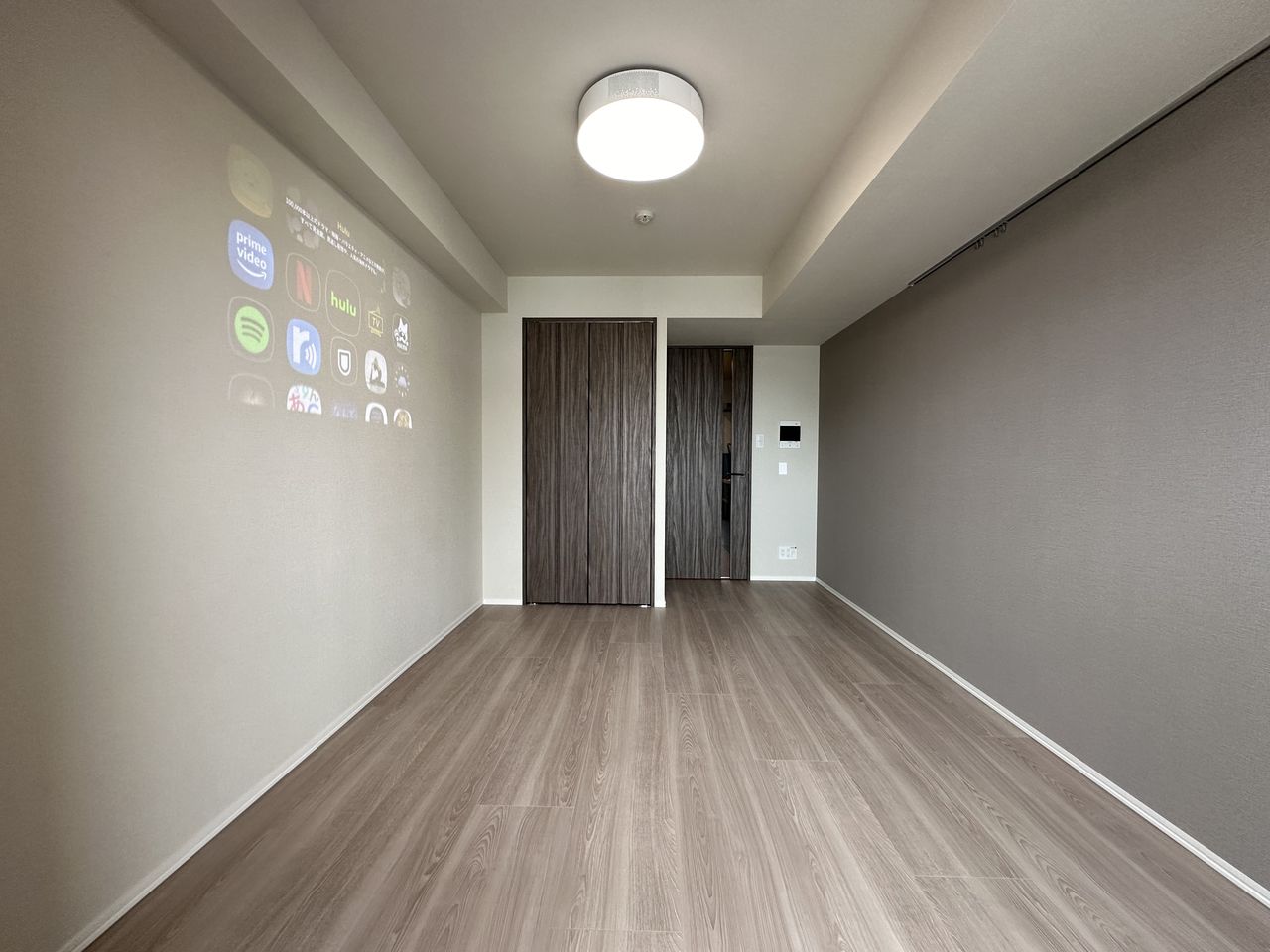 コンシェリア駒込 ＨＩＬＬＴＯＰ ＳＱＵＡＲＥ 最新のプロジェクター付き照明導入