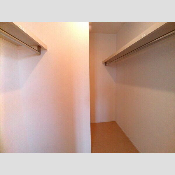 メープルハイツ ウォークインクローゼット