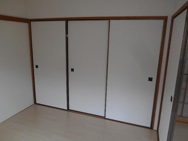 ヴィラ・サンポート リビング