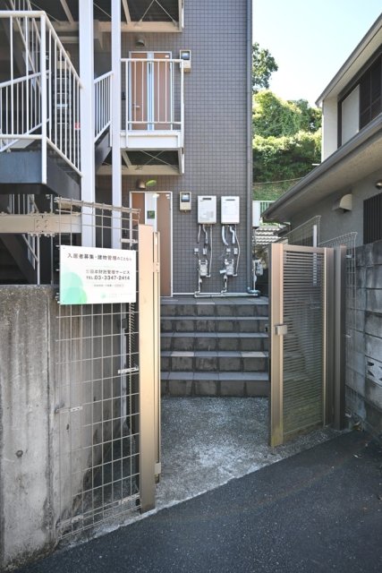 ＳＨ弘明寺1階 エントランス