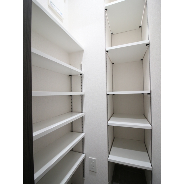 プレール・ドゥーク亀戸Ⅵ303号室 シューズインクローゼット