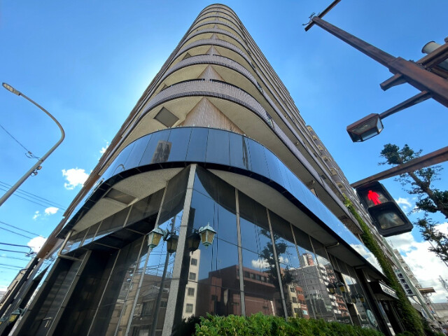 グリフィン横浜・ルミエール6階 外観