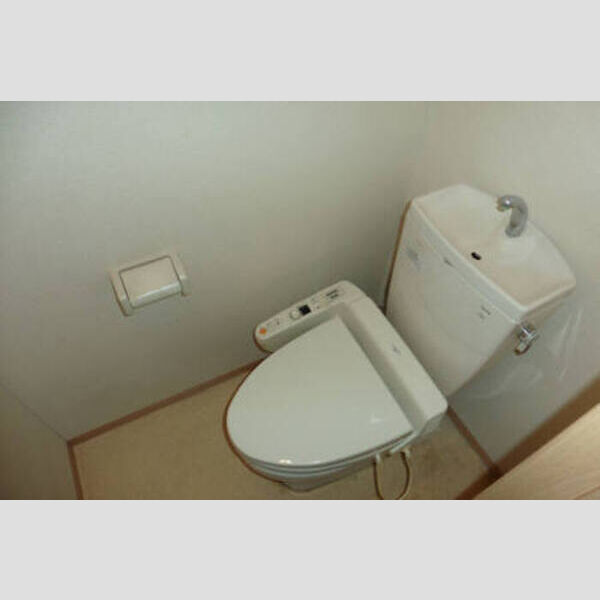 アキュール 温水洗浄便座は必須ですね☆