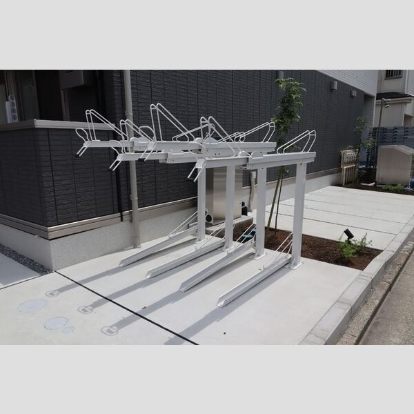 セレスティア早宮 駐輪場