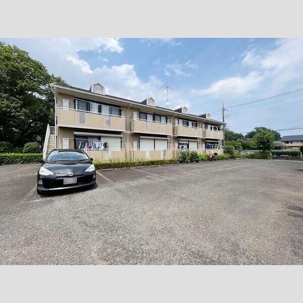 ルードルフィアタウンズ　B 駐車場