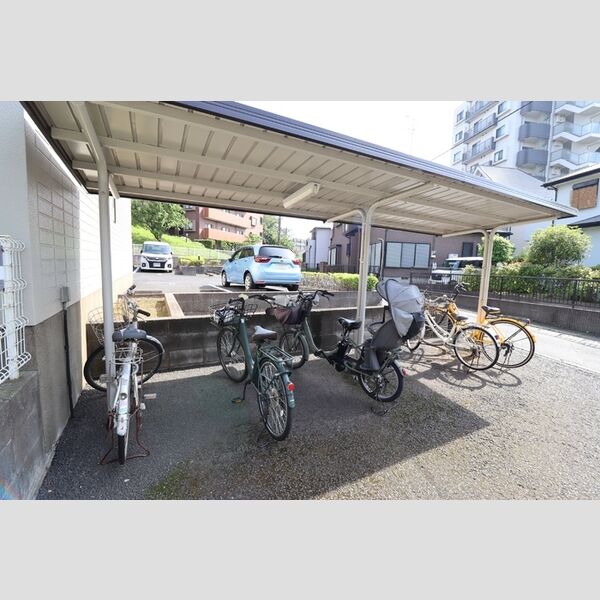 エクセル千葉寺 駐輪場